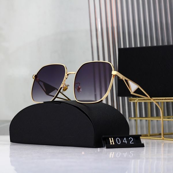 luxury designer brand square polarized sunglasses for women men full rim uv400 classic metal sun glasses designer style with box 042, White;black
luxury designer brand square polarized sunglasses for women men full rim uv400 classic metal sun glasses designer style with box 042, White;black