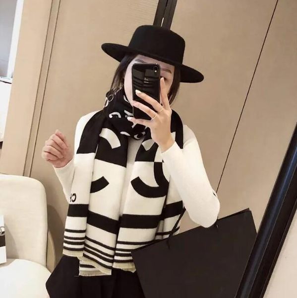 Winter Cashmere C Scarf Luxury Brand Design Shawl For Fashion Thickening Soft Shawl Wrap Female Pashmina Lady Shawls Bufanda A
Winter Cashmere C Scarf Luxury Brand Design Shawl For Fashion Thickening Soft Shawl Wrap Female Pashmina Lady Shawls Bufanda A