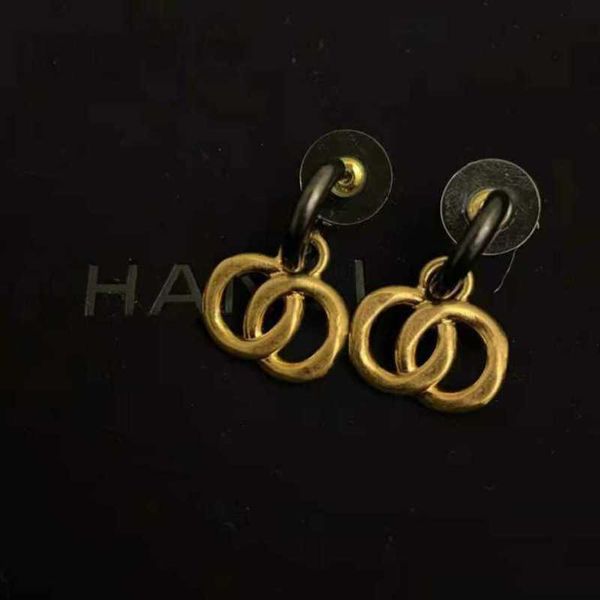 charm designer earrings classic style small fragrance c family letter light luxury silver needle earnails brass material 6l6t, Golden
charm designer earrings classic style small fragrance c family letter light luxury silver needle earnails brass material 6l6t, Golden