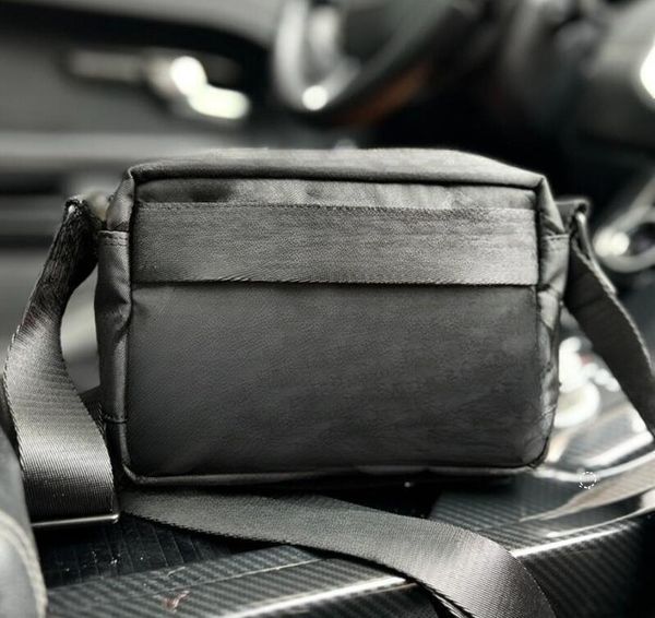 new men's and women's canvas camera bag chest bag casual large capacity shoulder bag plaid bag oxford fabric crossbody bag
new men's and women's canvas camera bag chest bag casual large capacity shoulder bag plaid bag oxford fabric crossbody bag