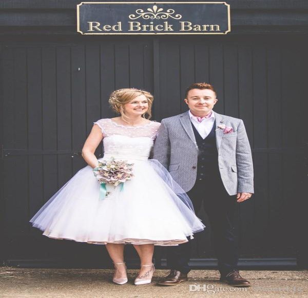 retro tea length wedding dresses cap sleeves sheer neck bridal gowns plus size spring garden occasion bride gowns7183423, White
retro tea length wedding dresses cap sleeves sheer neck bridal gowns plus size spring garden occasion bride gowns7183423, White