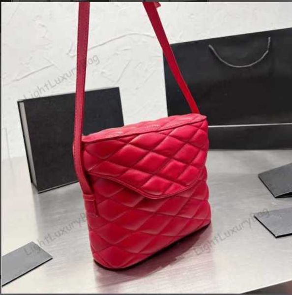 5a high capacity shoulder bucket bag designer leather wallet retro flap square crossbody for women classic famous brand shopping purses 2202
5a high capacity shoulder bucket bag designer leather wallet retro flap square crossbody for women classic famous brand shopping purses 2202