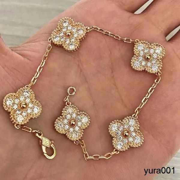 2023 luxury designer charm bracelet clover pearl 4 pieces 18k gold necklace earrings wedding laser brand v0zn, Golden;silver
2023 luxury designer charm bracelet clover pearl 4 pieces 18k gold necklace earrings wedding laser brand v0zn, Golden;silver