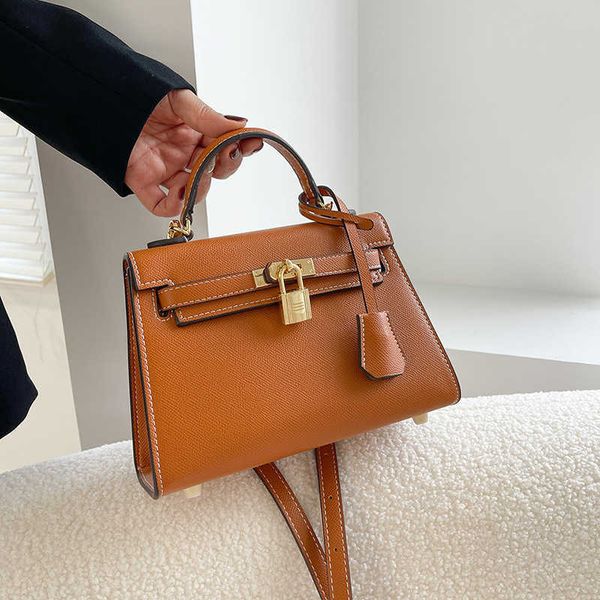 designer bags 2023 new women's bag simple handbag second generation kelys with lock single shoulder oblique straddle k1fu
designer bags 2023 new women's bag simple handbag second generation kelys with lock single shoulder oblique straddle k1fu