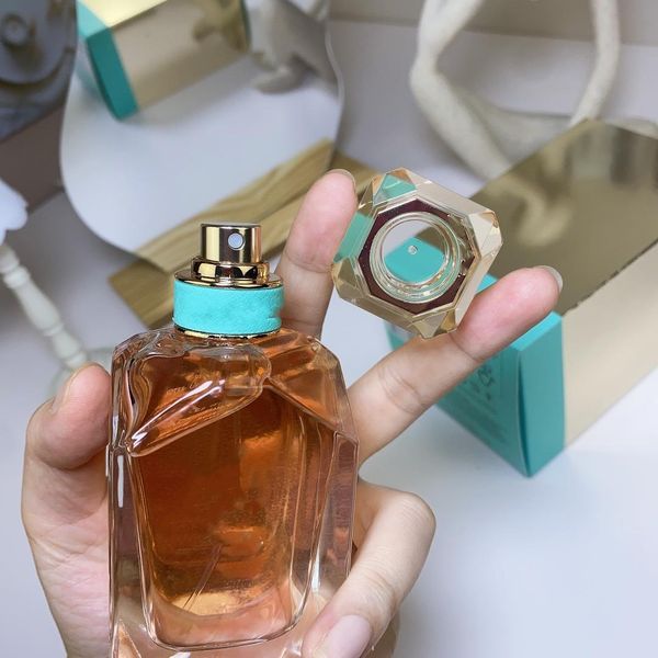 luxury brand perfume women's perfume 75ml diamond eponymous perfume spray perfume lasting love fragrance
luxury brand perfume women's perfume 75ml diamond eponymous perfume spray perfume lasting love fragrance
