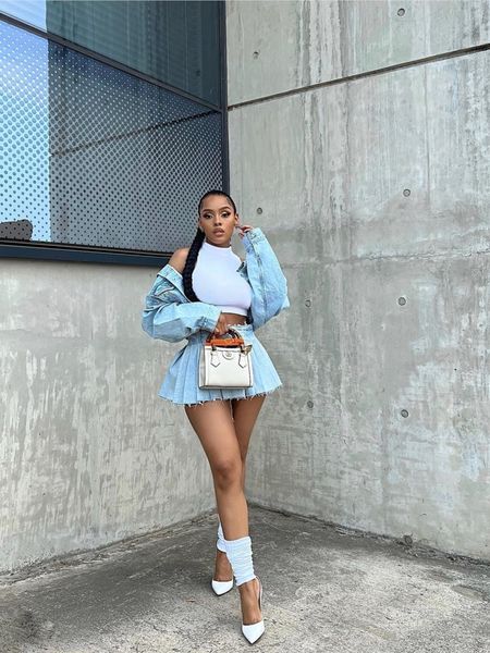 skirts high waist wide pleated denim skirt for women chic side button zipper fly summer skirts fashion a-line mini skirts 230811, Black
skirts high waist wide pleated denim skirt for women chic side button zipper fly summer skirts fashion a-line mini skirts 230811, Black