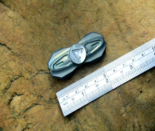twosun finger spinner ceramic ball bearing tc4 titanium handle hand spinner outdoor edc tools6101031
twosun finger spinner ceramic ball bearing tc4 titanium handle hand spinner outdoor edc tools6101031