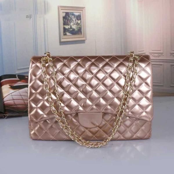 luxury brand shoulder bags womens lacquered leather fashion classic crossbody shopping dinner business dating bag diamond lattice 2022
luxury brand shoulder bags womens lacquered leather fashion classic crossbody shopping dinner business dating bag diamond lattice 2022