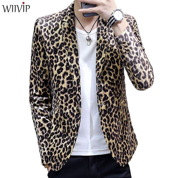 2021 new man blazer fashion print leopard notched collar full sleeve smooth soft fabric coat male spring autumn slim outerwear 112338c, White;black
2021 new man blazer fashion print leopard notched collar full sleeve smooth soft fabric coat male spring autumn slim outerwear 112338c, White;black