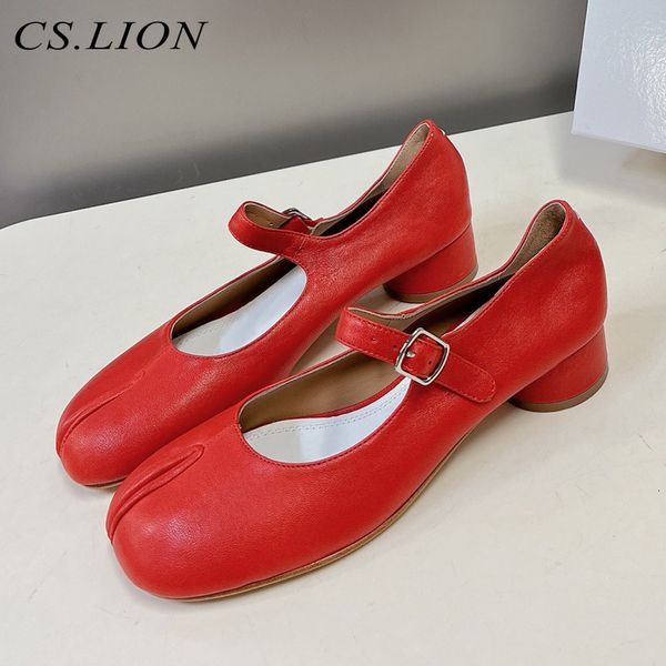 sandals retro solid color split toes shoe s mid heel one word buckle shallow internet celebrity mary jane single 230812, Black
sandals retro solid color split toes shoe s mid heel one word buckle shallow internet celebrity mary jane single 230812, Black