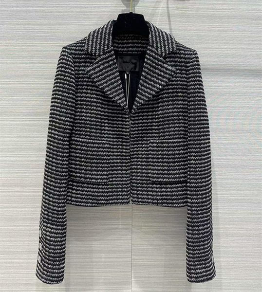 european and american women's clothing 2023 autumn new long sleeve suit collar striped pocket fashion the tweed jacket, Black
european and american women's clothing 2023 autumn new long sleeve suit collar striped pocket fashion the tweed jacket, Black