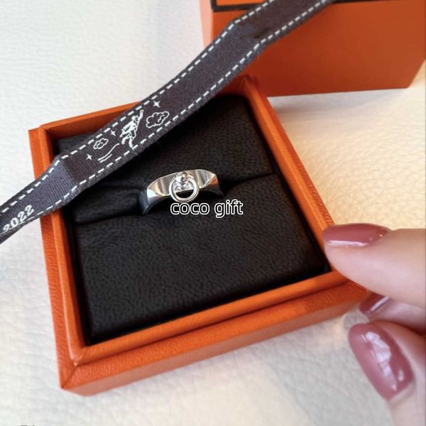 versatile h family s925 sterling silver collier child ring fashion trend cdc smooth face for men and women, Golden;silver
versatile h family s925 sterling silver collier child ring fashion trend cdc smooth face for men and women, Golden;silver
