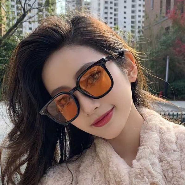 new sunset color women's gradual brown dark black frame powder blusher glasses summer premium sense ins uv protection, White;black
new sunset color women's gradual brown dark black frame powder blusher glasses summer premium sense ins uv protection, White;black