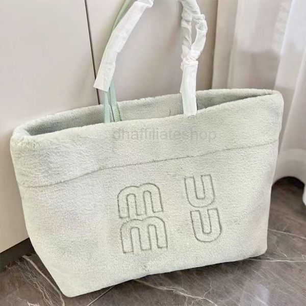 designer bags miu luxury shopping bag 2023 winter handbag sweet adeline sherpa fashion miu designer malibel shoulder bag socialite temperame
designer bags miu luxury shopping bag 2023 winter handbag sweet adeline sherpa fashion miu designer malibel shoulder bag socialite temperame