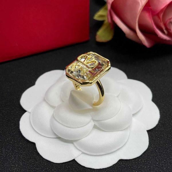 accessories diamond ring luxury designer necklace flowers clover bangle women european and american warren familys same classic vletter adva, Silver
accessories diamond ring luxury designer necklace flowers clover bangle women european and american warren familys same classic vletter adva, Silver