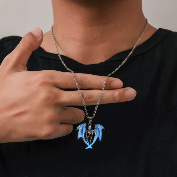 designer's halloween funny skull wings glow necklace punk glowing bat pendant men's collarbone chain simple and versatile, persona, Silver
designer's halloween funny skull wings glow necklace punk glowing bat pendant men's collarbone chain simple and versatile, persona, Silver