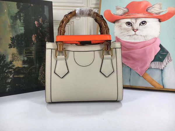 diana bamboo aria collection tote handbag designer shape blends retro classic bamboo square canvas and leather combination crossbody ladies
diana bamboo aria collection tote handbag designer shape blends retro classic bamboo square canvas and leather combination crossbody ladies