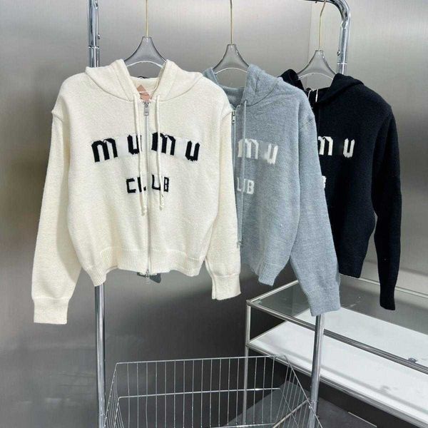 winter wool knit hoodie women sweaters cardigan coats miu designer sweater zipper jacket embroidery knitted coat, White;black
winter wool knit hoodie women sweaters cardigan coats miu designer sweater zipper jacket embroidery knitted coat, White;black
