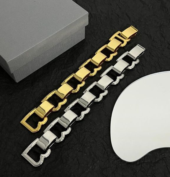 2023 latest men's and women's bracelet buckle party casual work style gold silver+box, Golden;silver
2023 latest men's and women's bracelet buckle party casual work style gold silver+box, Golden;silver