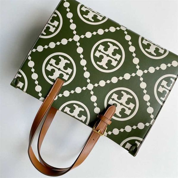 58% off designer bag 2024 early launch new cowhide printed one shoulder handheld fashion trend double sided tote
58% off designer bag 2024 early launch new cowhide printed one shoulder handheld fashion trend double sided tote