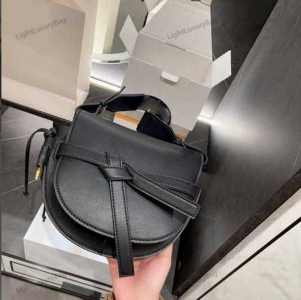 shoulder bag fashion brand designer leather wallet personality crossbody for women classic famous shopping purses 220918
shoulder bag fashion brand designer leather wallet personality crossbody for women classic famous shopping purses 220918
