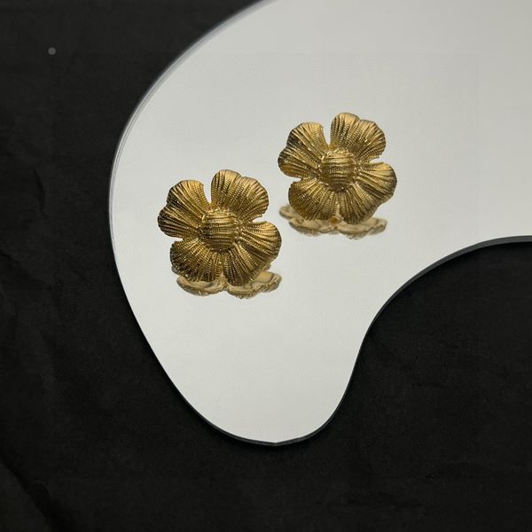 luxury earrings designer triomphe stud retro earring jewelry women fashion accessories gifts sb0, Golden;silver
luxury earrings designer triomphe stud retro earring jewelry women fashion accessories gifts sb0, Golden;silver