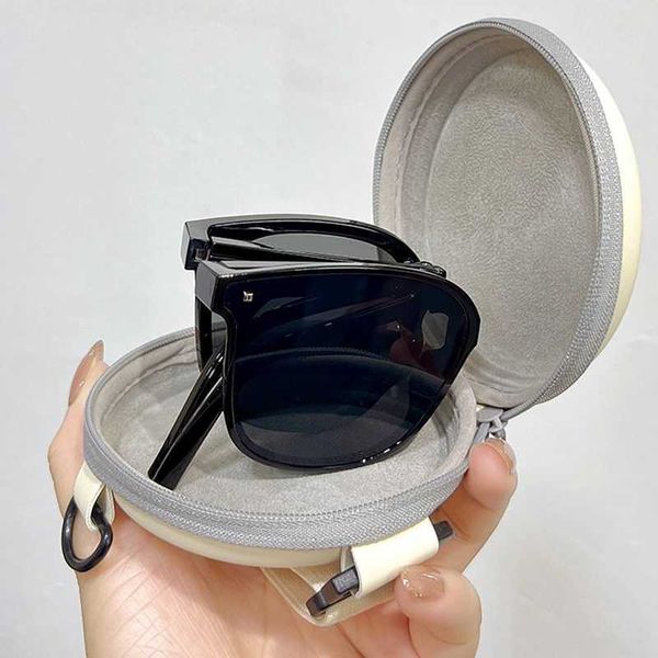 sunglasses folding 2023 new feminine feel uv protection and sunscreen personalized pocket sun eye fashion, White;black
sunglasses folding 2023 new feminine feel uv protection and sunscreen personalized pocket sun eye fashion, White;black