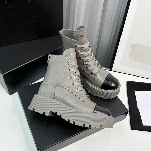 luxury designer boots women ankle booties winter channel leather boot martin platform letter ccity dfhfgnvc, Black
luxury designer boots women ankle booties winter channel leather boot martin platform letter ccity dfhfgnvc, Black