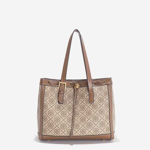 50% off designer bag 2024 early launch tb women's new versatile large capacity drawstring handheld one shoulder tote
50% off designer bag 2024 early launch tb women's new versatile large capacity drawstring handheld one shoulder tote