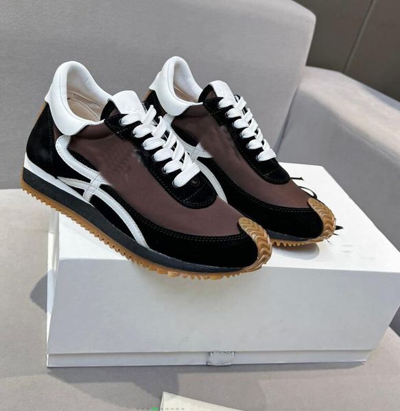 suede and nylon smooth sneakers women's luxury non slip lace low cut mesh breathable running shoes running shoe size 38-45, Black
suede and nylon smooth sneakers women's luxury non slip lace low cut mesh breathable running shoes running shoe size 38-45, Black