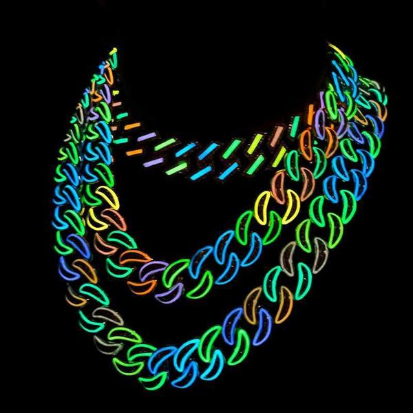 aaa gems hip hop men iced jewellery 18mm glow in the dark vvs baguette moissanite cuban link s925 miami cuban chain necklace, Silver
aaa gems hip hop men iced jewellery 18mm glow in the dark vvs baguette moissanite cuban link s925 miami cuban chain necklace, Silver