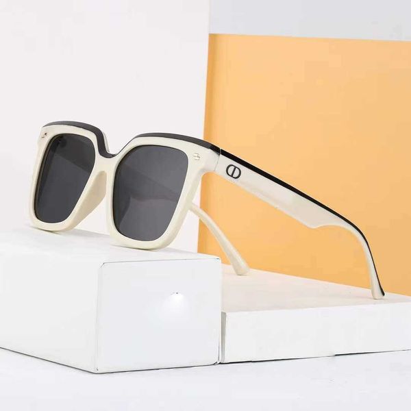 23 new korean polarized d home sunglasses women's fashionable brown square internet celebrity live streaming model, White;black
23 new korean polarized d home sunglasses women's fashionable brown square internet celebrity live streaming model, White;black