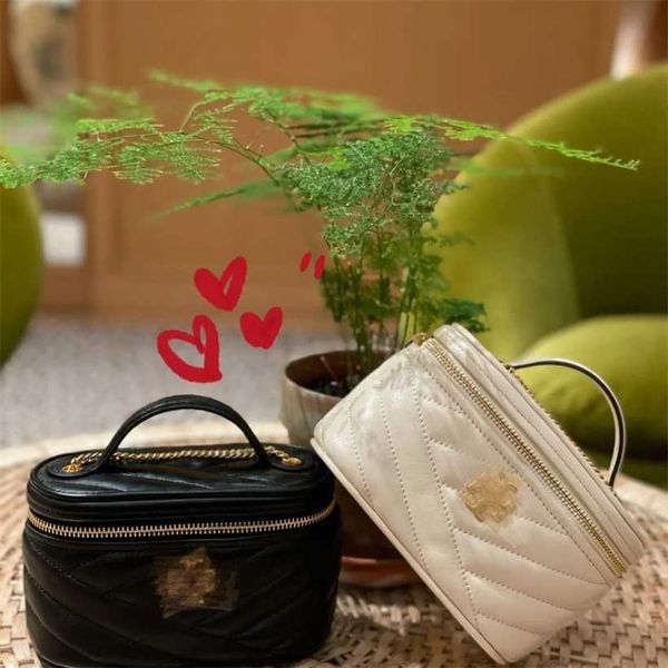52% off designer bag 2024 early launch tb sheepskin makeup kira lingge chain one shoulder crossbody small box mini women's
52% off designer bag 2024 early launch tb sheepskin makeup kira lingge chain one shoulder crossbody small box mini women's