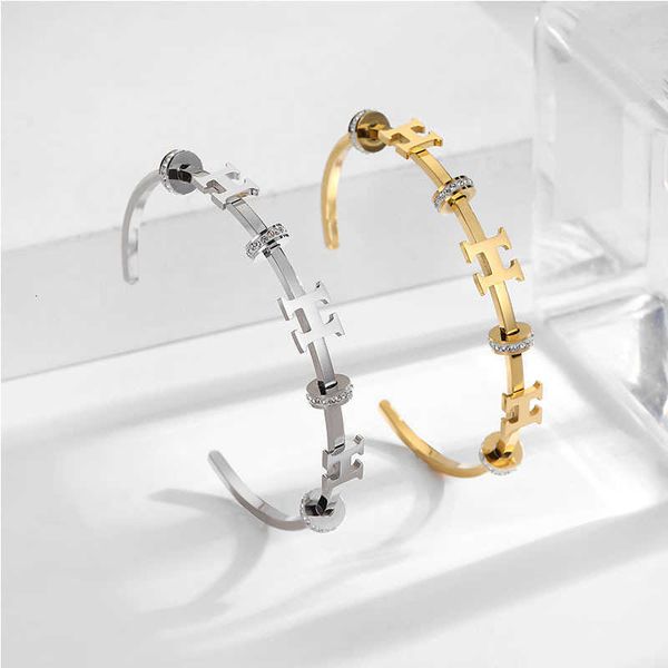 fashion designer h mud diamond h-opening titanium steel bracelet female minority high-grade 18k gold stainless net red the same bracelet, Black
fashion designer h mud diamond h-opening titanium steel bracelet female minority high-grade 18k gold stainless net red the same bracelet, Black