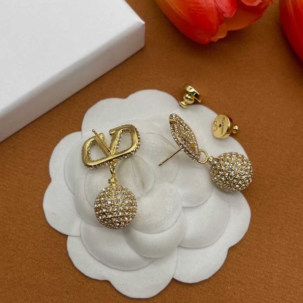 accessories diamond ring luxury designer necklace flowers clover bangle women higher versionhuajia full vletter earrings hualun light with l, Silver
accessories diamond ring luxury designer necklace flowers clover bangle women higher versionhuajia full vletter earrings hualun light with l, Silver