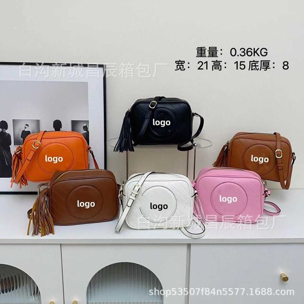 designer bag 2024 early launch new high appearance camera for women's outgoing one shoulder crossbody with exquisite western style hand
designer bag 2024 early launch new high appearance camera for women's outgoing one shoulder crossbody with exquisite western style hand