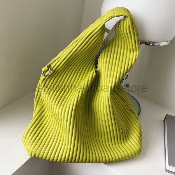 shoulder bags 2022 new brand luxury tote ladies pu leather bucket shoulder bag large capacity handbags and purses solid color crossbody bags
shoulder bags 2022 new brand luxury tote ladies pu leather bucket shoulder bag large capacity handbags and purses solid color crossbody bags