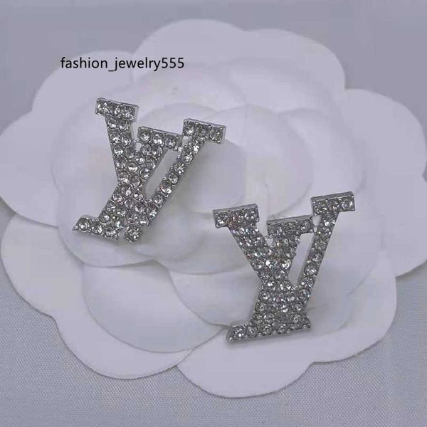 stud fashion luxury designer earrings for women plating gold luxury brand stud inlaid diamond rhinestone womens wedding party designer jewel, Golden;silver
stud fashion luxury designer earrings for women plating gold luxury brand stud inlaid diamond rhinestone womens wedding party designer jewel, Golden;silver