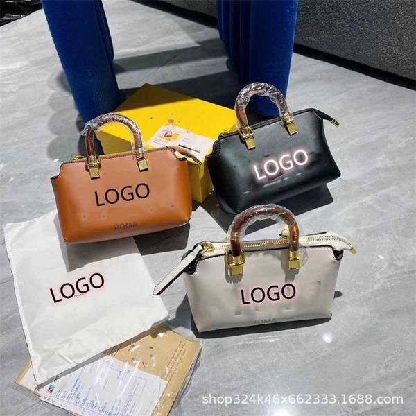 50% off designer bag 2024 early launch fashion trend new boston handheld embossed print high edition one shoulder crossbody
50% off designer bag 2024 early launch fashion trend new boston handheld embossed print high edition one shoulder crossbody
