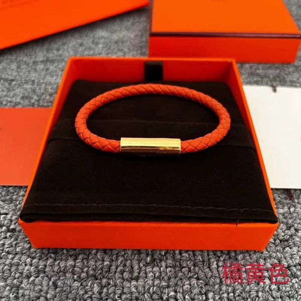 fashion designer h home woven cowhide handrope for men and women's lovers personalized versatile letter adjustable bracelet 2022 autumn, Golden;silver
fashion designer h home woven cowhide handrope for men and women's lovers personalized versatile letter adjustable bracelet 2022 autumn, Golden;silver
