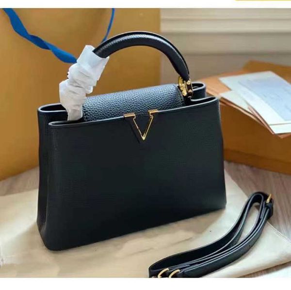 famous brand design bags with original high-quality luxury ladies crossbody fashion shoulder female bags women handbags
famous brand design bags with original high-quality luxury ladies crossbody fashion shoulder female bags women handbags