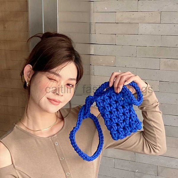 beach bags 2023 new knitted bag hollow out mobile phone bag cross body small bag caitlin_fashion_bags
beach bags 2023 new knitted bag hollow out mobile phone bag cross body small bag caitlin_fashion_bags