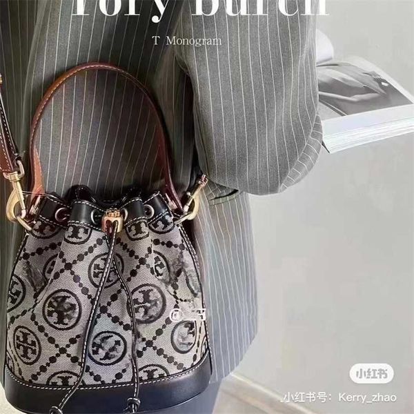 58% off designer bag 2024 early launch tb women's new canvas bucket single shoulder classic old flower oblique straddle tote underarm q
58% off designer bag 2024 early launch tb women's new canvas bucket single shoulder classic old flower oblique straddle tote underarm q