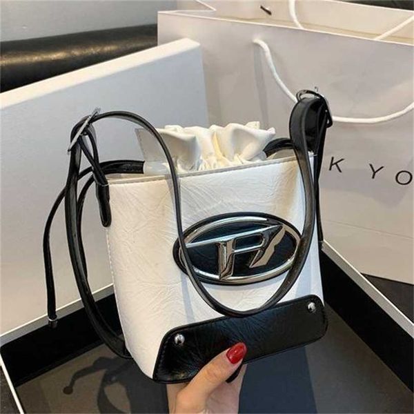 50% off designer bag 2024 early launch dingdang new women's advanced niche design bucket drawstring shoulder panel contrast bright
50% off designer bag 2024 early launch dingdang new women's advanced niche design bucket drawstring shoulder panel contrast bright