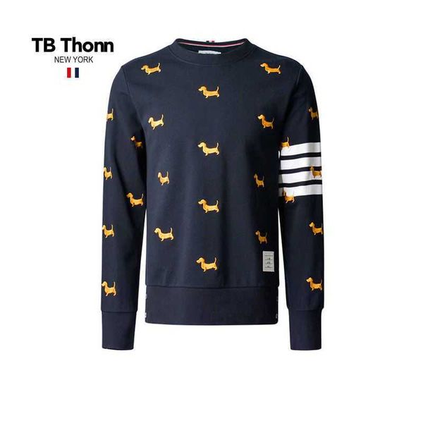 embroidered pattern tb thonn four bar men and women's couple outfit trendy brand fashion high-end cotton texture round neck sweater, Black;brown
embroidered pattern tb thonn four bar men and women's couple outfit trendy brand fashion high-end cotton texture round neck sweater, Black;brown