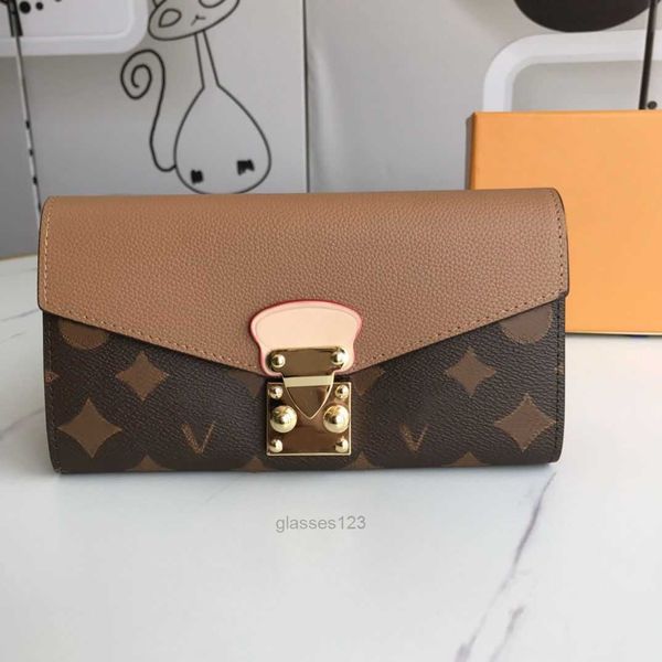 classics luxury designer wallet women leather long wallet pallas letter coin purse bag long card holder clutch with original box m58414, Silver
classics luxury designer wallet women leather long wallet pallas letter coin purse bag long card holder clutch with original box m58414, Silver