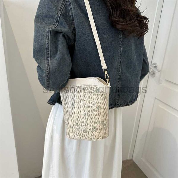 beach bags 2023 new grass woven simple casual bucket small bag women's small fresh shoulder bag casual crossbody bagstylishdesignerbags
beach bags 2023 new grass woven simple casual bucket small bag women's small fresh shoulder bag casual crossbody bagstylishdesignerbags