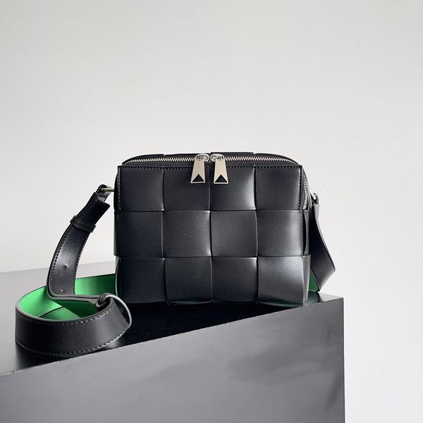 fashion mens camera cassette bags designer cross-body bag intreccio lambskin leather men shoulder mini zipper purse green black with box
fashion mens camera cassette bags designer cross-body bag intreccio lambskin leather men shoulder mini zipper purse green black with box