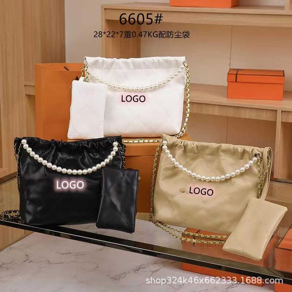 designer bag 2024 early launch spring/summer new sheepskin lingge capacity garbage pearl wandering one shoulder underarm large
designer bag 2024 early launch spring/summer new sheepskin lingge capacity garbage pearl wandering one shoulder underarm large
