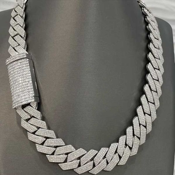 iced out jewelry 925 sterling silver baguette clasp hip hop 20mm moissanite cuban link chain
iced out jewelry 925 sterling silver baguette clasp hip hop 20mm moissanite cuban link chain